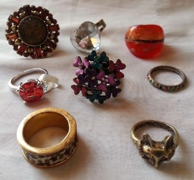 Anillos. Colección de 8 unidades. Muy bonitos