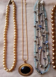 Collares Vintage. 6 Unidades diferentes. Preciosos