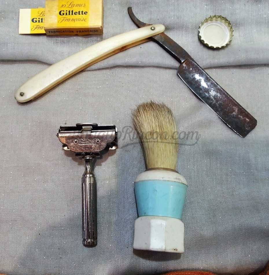 Conjunto objetos barbería antigua. Brocha