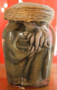 Ctchulhu Pulp. Figura atrapada en frasco de este monstruo famoso.