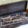 Clarinete antiguo. Años 60-70. NO funciona. Estuche original.