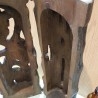 Botellero tallado en madera. Años 70. Origen africano. Perfecto estado general.