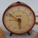 Despertador viejo. Marca Bijou. Origen Francés.
