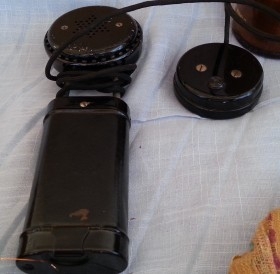Audífono antiguo. Años 20-30. Impresionante aparato.