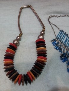 Collares vintage. 2 piezas diferentes.