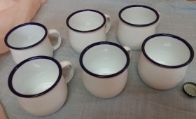 Tazas esmaltadas. Seis unidades. Nuevas