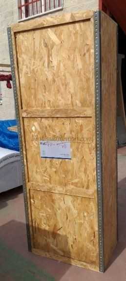 Cajón enorme de madera. Utilizados para atrezzo o decoración de grandes espacios. Cajón enorme de madera. Utilizados para atrezzo o decoración de grandes espacios.