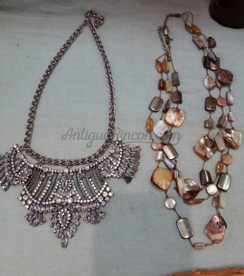 Collares bisutería. Lote de 2 unidades. Preciosos