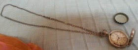 Reloj de bolsillo con cadena para señora. Replica