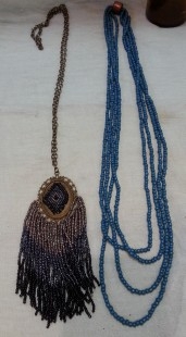 Collares  vintage. 2 piezas diferentes. Extra largos