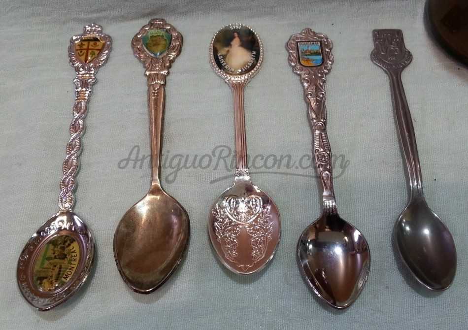 Cucharillas de té. Colección de 5 unidades. Tea spoons