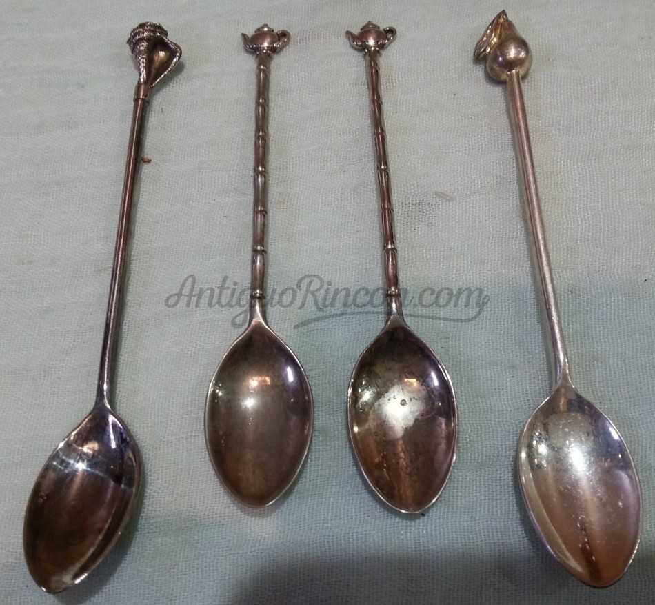 Cucharillas de té. Colección de 4 unidades. Tea spoons