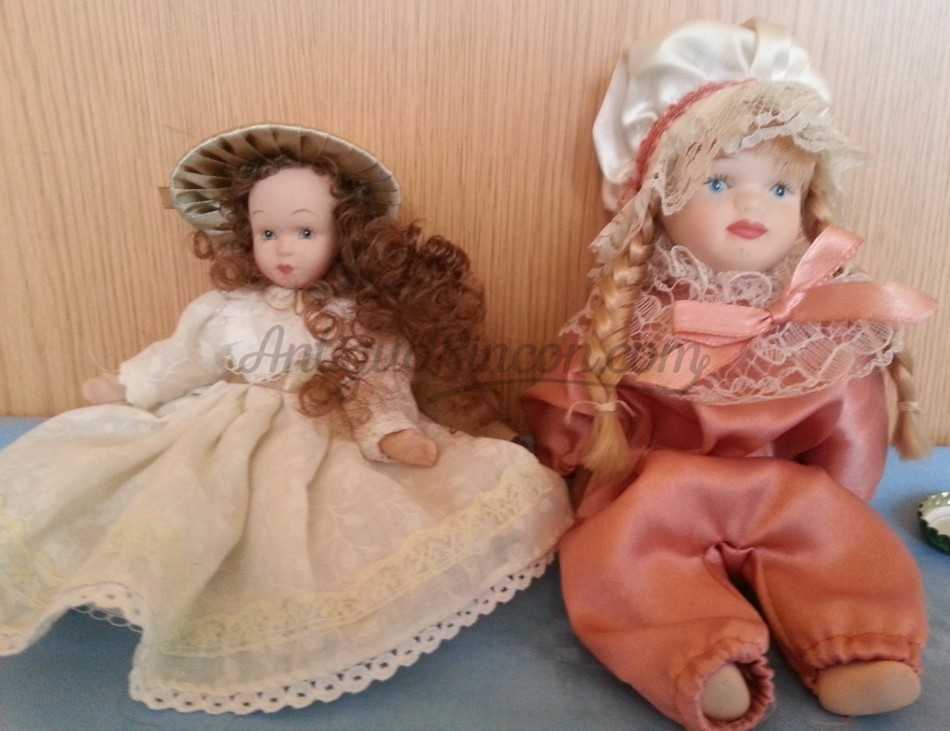 Muñecas alemanas. Años 50-60. Carita de porcelana. Pareja.