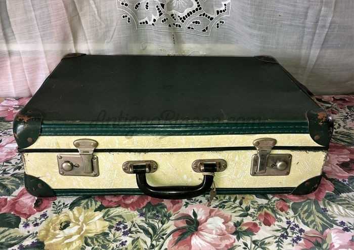 Maleta vintage de años 70. Muy Origen italiano.
