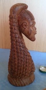 Escultura en madera tallada. Mozambique. Artesanía africana