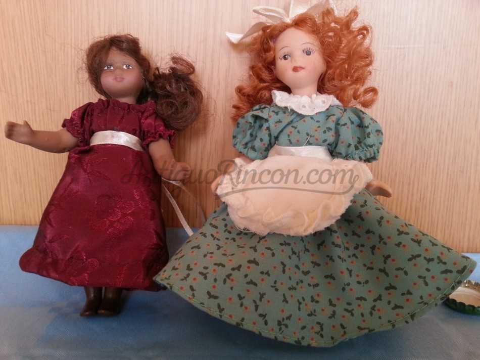 Muñecas de porcelana alemanas. Años 2000. Pareja.