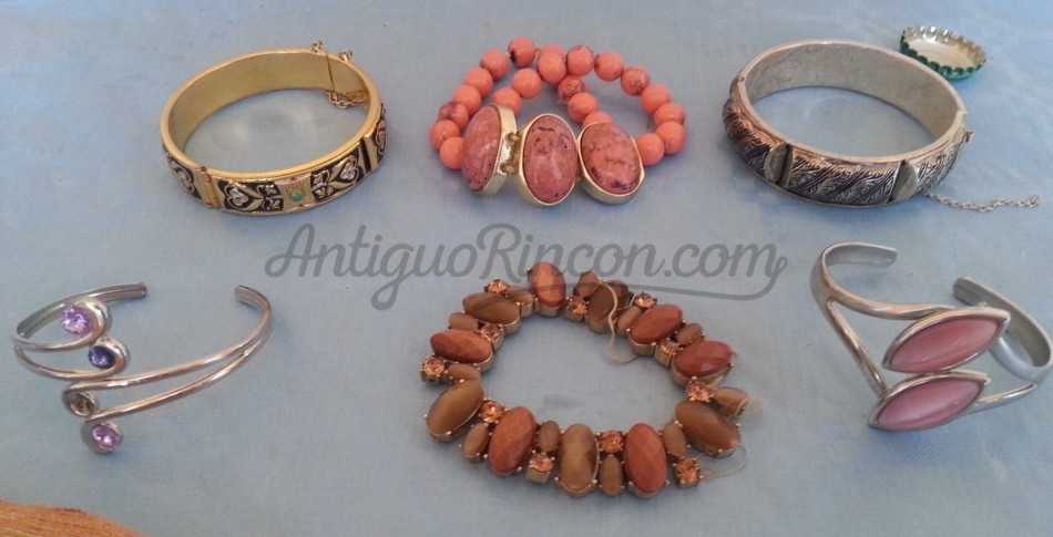 Bisutería vintage. Lote de pulseras. Preciosas