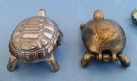 Pastilleros de colección. Pareja de tortugas