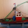 Barco pesquero. Maqueta en madera. Artesanal. Años 70