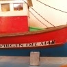 Barco pesquero. Maqueta en madera. Artesanal. Años 70