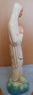 Virgen María. Fabricada en Loza de Barro. Siglo XX