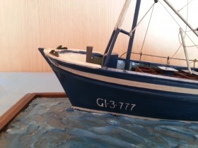 Barco de Peca en madera. Artesanal.