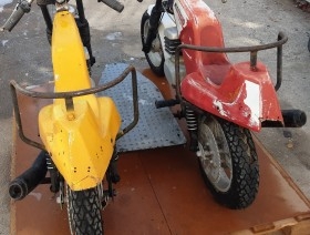 Carricoche de feria. Años 60. Motos. Tiovivo. Carrusel. Emblemático objeto.