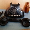 Teléfono año 1952 en baquelita. Centralita. Curioso.