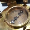 Brújula solar. Reloj solar. Réplica en bronce. Nueva a estrenar.