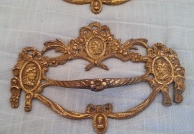 Cerrajería. Adornos en bronce. Para reutilizar o decorar. Pareja