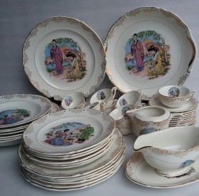 Vajilla porcelana Céranord St Amand. 47 piezas.