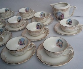 Vajilla porcelana Céranord St Amand. 47 piezas.