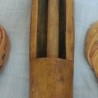 Encorchadora antigua manual. En madera. Curiosa.
