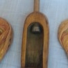 Encorchadora antigua manual. En madera. Curiosa.
