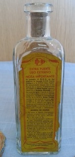 Botella antigua vacía de Formula D.D.D.