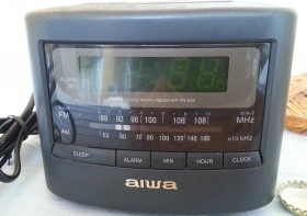  despertador. Marca AIWA Mod. FR-A45E2