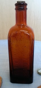 Botella antigua vacía de Ceregumil