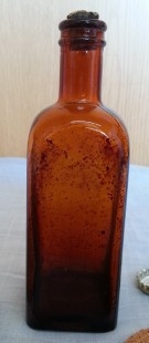 Botella antigua vacía de Ceregumil
