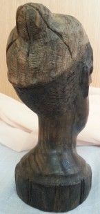 Escultura en madera. Origen África. Años 2000.