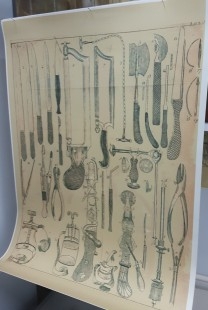 Lámina instrumental médico finales de 1800. Cartoncillo fuerte. Gran tamaño.