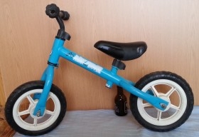 Triciclo - Bicicleta infantil. Años 90. Funcionando.