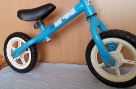 Triciclo - Bicicleta infantil. Años 90. Funcionando.