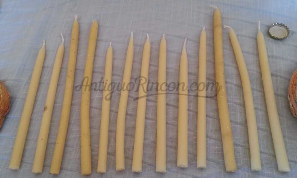 Velas de cera autentica. 12 unidades. Fabricadas en los años 70 Velas de cera autentica. 12 unidades. Fabricadas en los años 70
