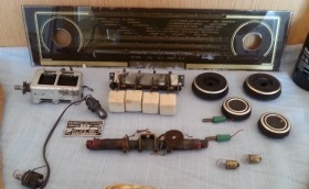 Radio de Válvulas. Repuestos antiguos. Radio Philips tipo HE-564-A