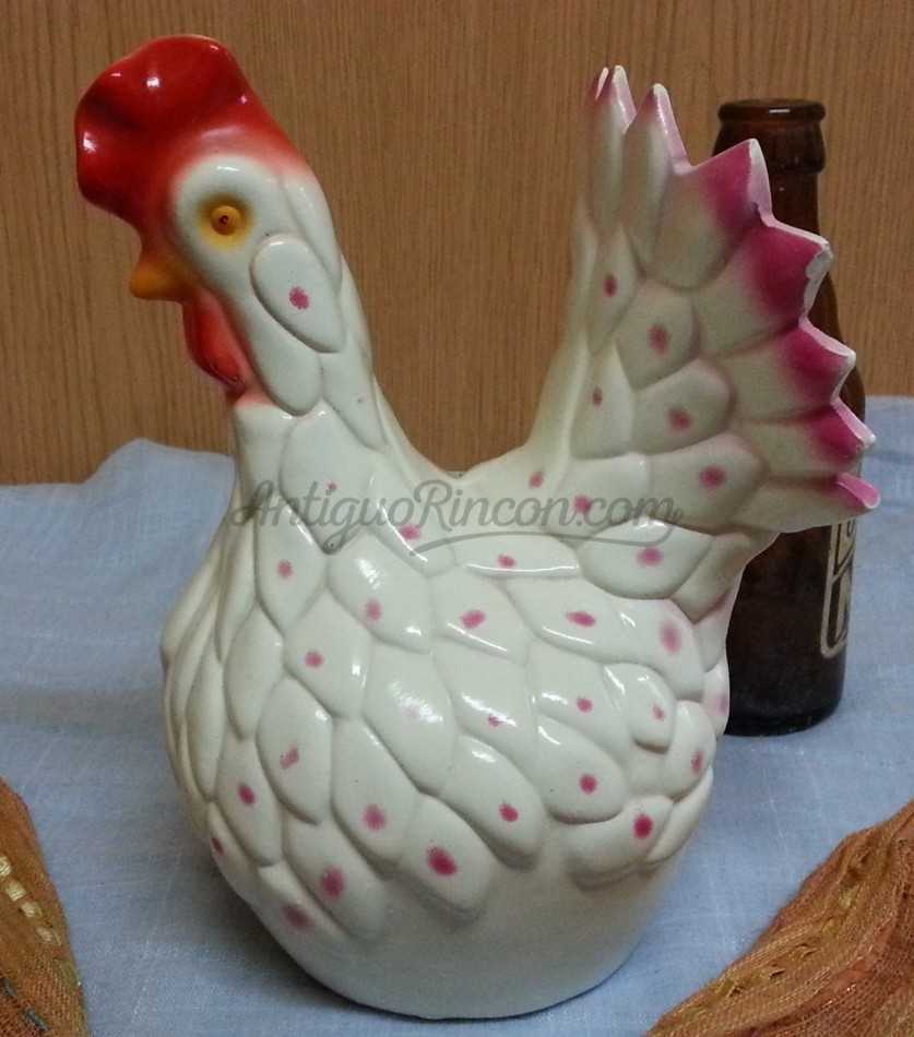 Florero vintage en cerámica con forma de gallina