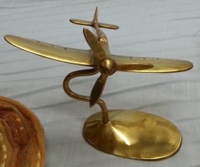 Avión. Figura de avión en bronce. Años 70