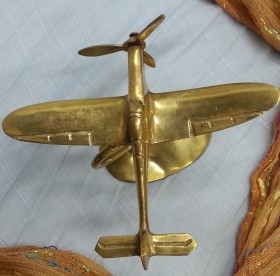 Avión. Figura de avión en bronce. Años 70