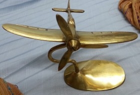 Avión. Figura de avión en bronce. Años 70