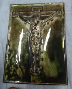 Cristo en placa esmaltada. Excelente estado