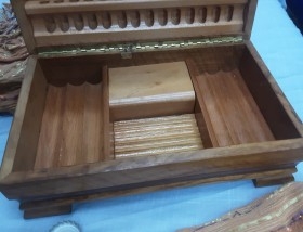 Caja purera y cigarrera. Caja musical. Años 80